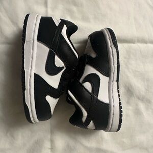 Panda dunks size 5c